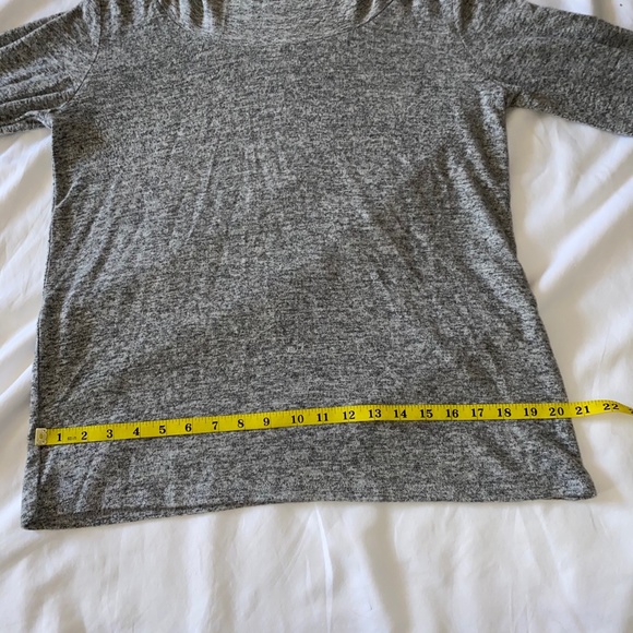 Gibson Off The Shoulder Grey Sweater - Picture 5 of 16